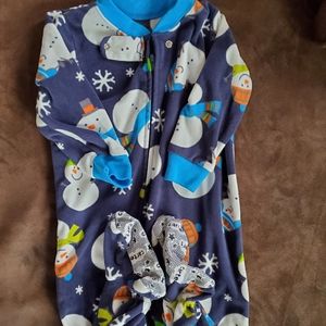 Carter's boy's size 18 months pajamas
